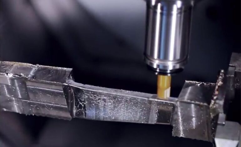  کاربرد سرامیک‌ها در ماشینکاری آلیاژهای دما بالا، فرآیند ماشینکاری پره‌های اینکنل [فیلم]