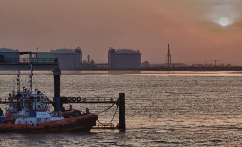 نیروگاه اندونزی