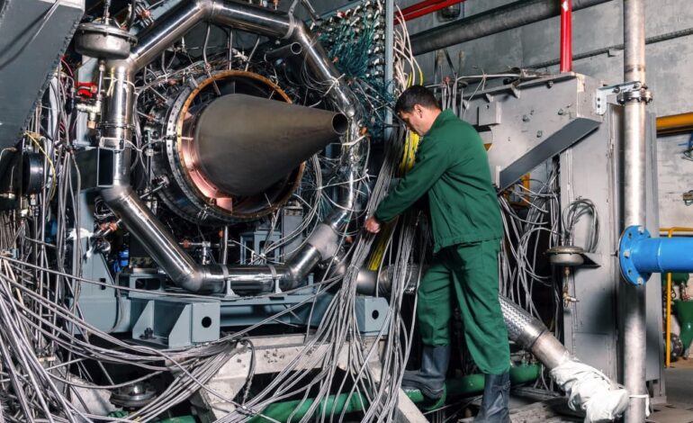  آزمایش موتور پی‌دی۸ برای شرایط پرواز در ارتفاع سیر