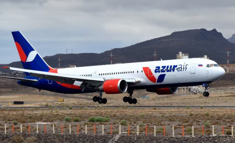  لغو برخاست جت مسافربری روسی به علت نقص فنی موتور