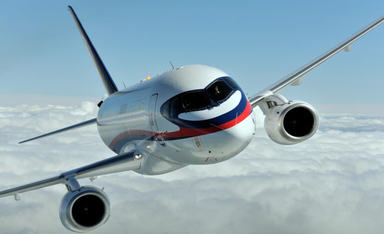 جت مسافربری منطقه ای سوخو سوپرجت