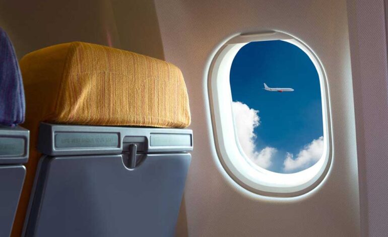 پنجره هواپیما