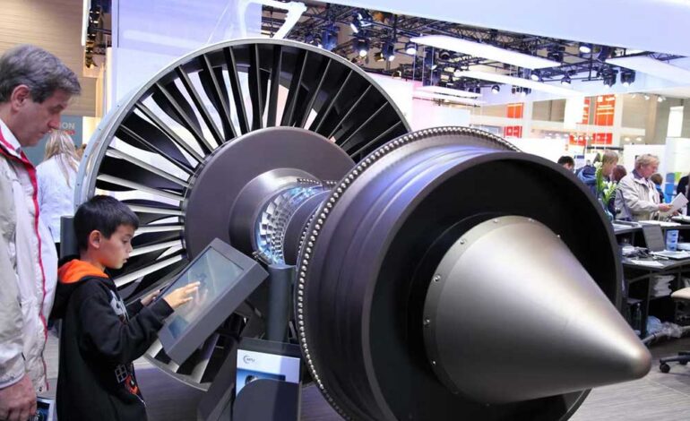 موتور توربوفن دنده ای