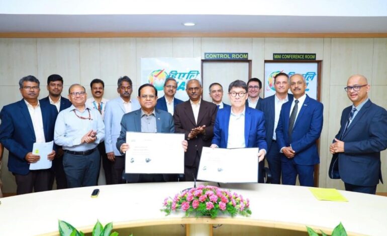  توافق هند با فرانسه برای همکاری در فورج قطعات موتورهای هوایی تجاری