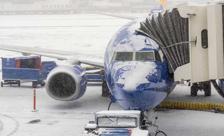  یخ‌زدن موتور در هواپیماهای تجاری چه خطراتی ایجاد می‌کند؟