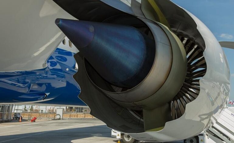 پره داغ موتور توربوفن ترنت ۱۰۰۰