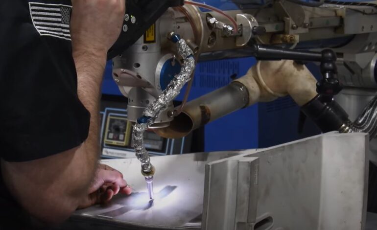  تعمیر عیوب روی سطح ایرفویل پره توربین [فیلم]