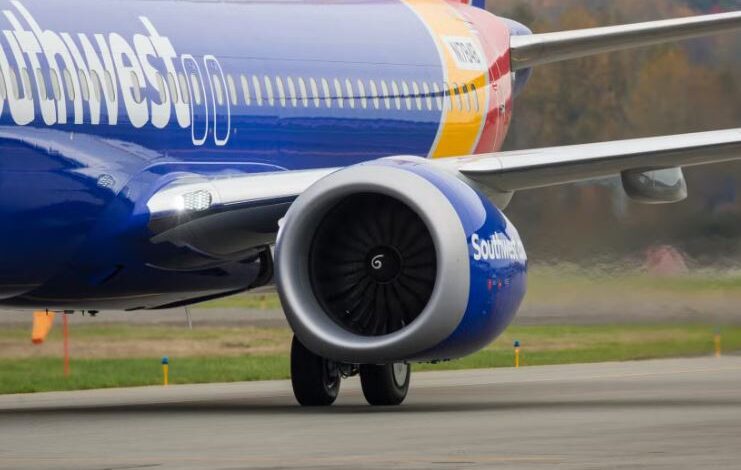 موتورهای هواپیما تعویض می‌شوند