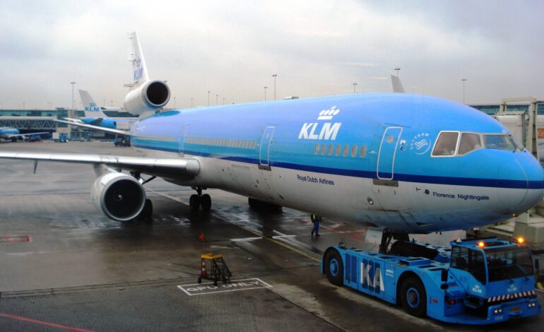 جت مسافربری سه موتوره