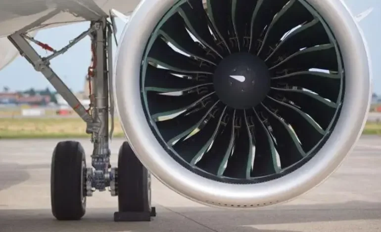 موتور توربوفن دنده‌ای